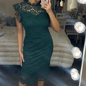 Enfocus Studio size 12 Elegant Green Lace Dress Used in good condition